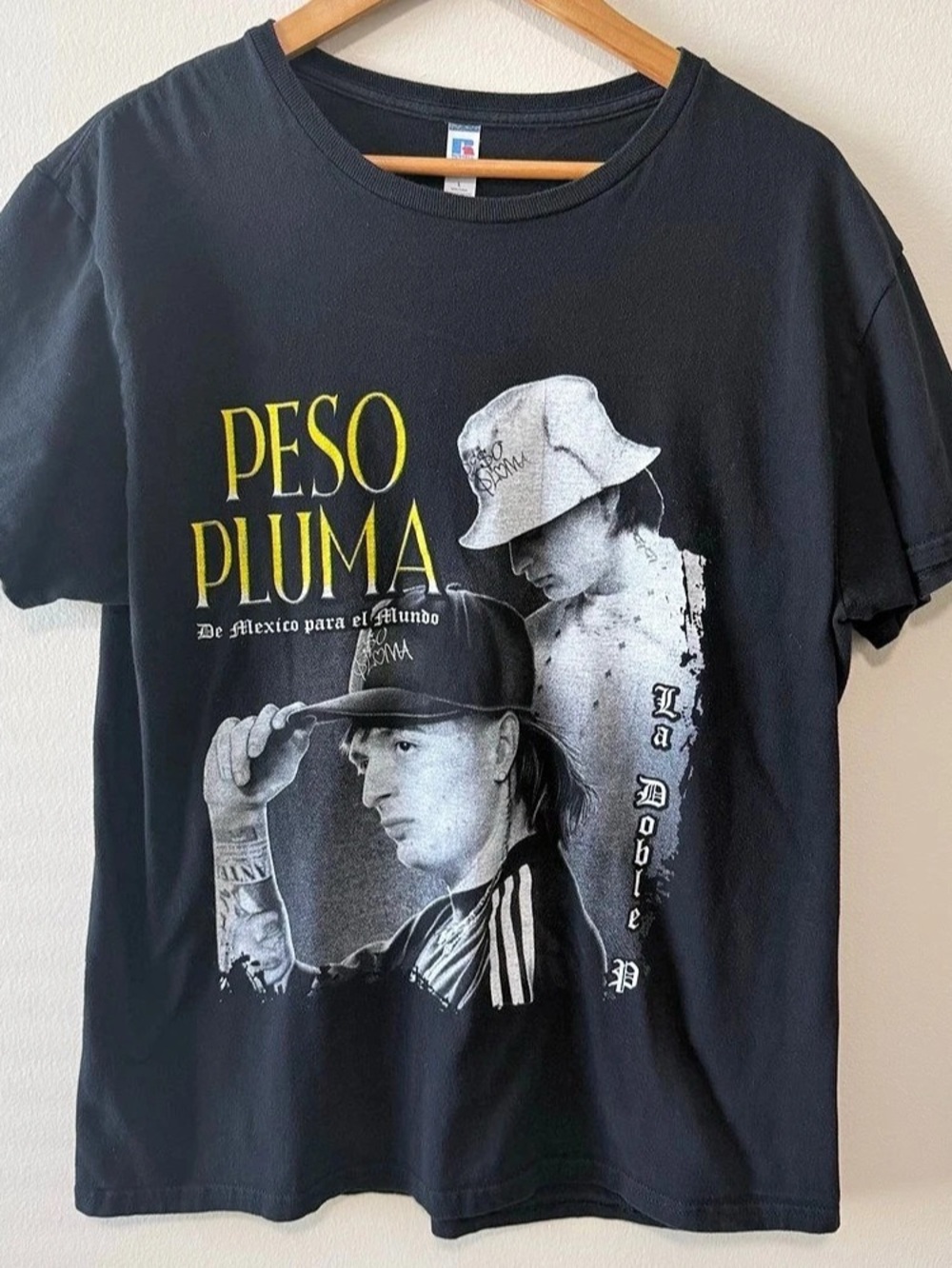 Peso Pluma De Mexico Para El Mundo Graphic T-Shirt Large